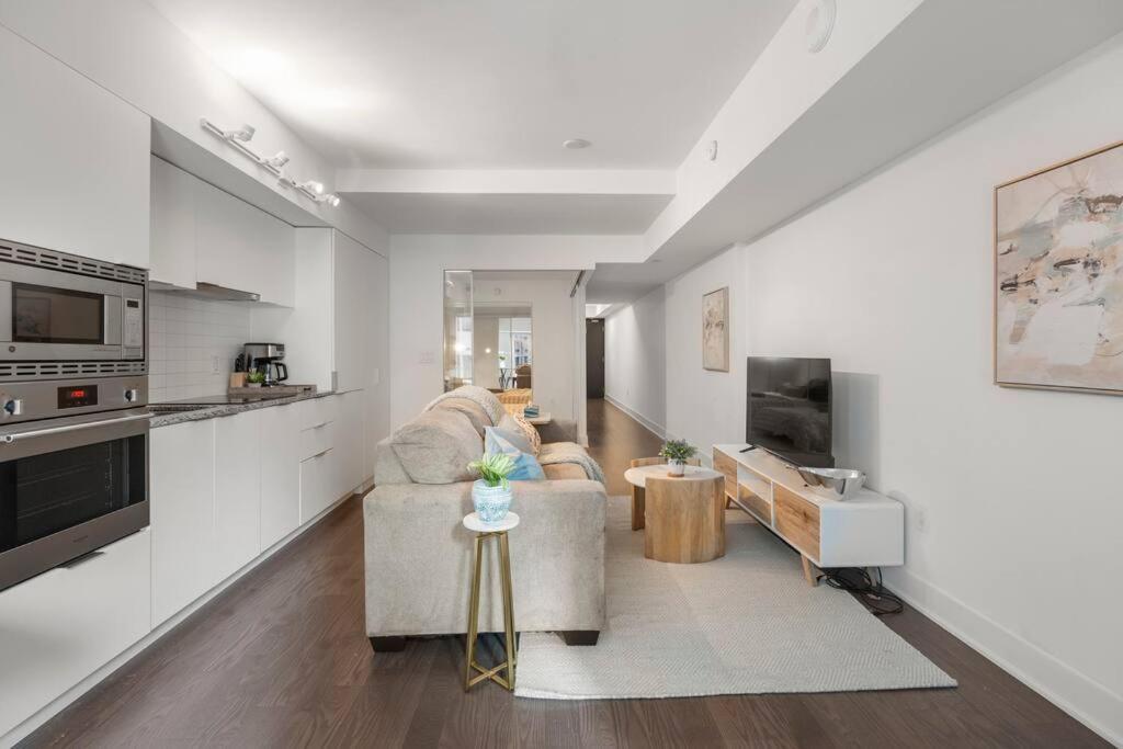 The Royal Nest In Downtown Toronto! Appartement
